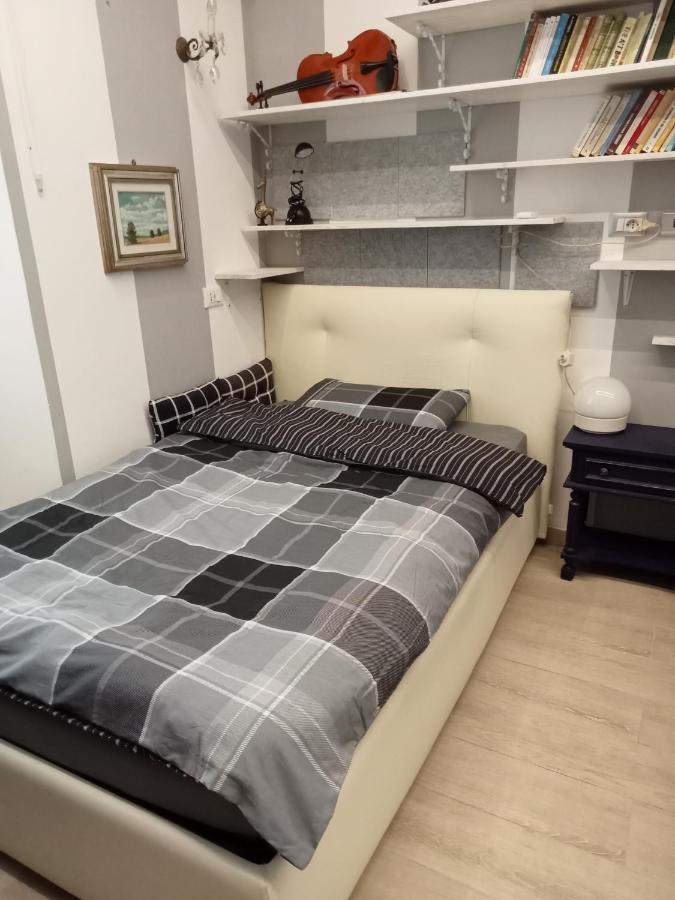 Appartamento Aury House -Viaplatani Cremona Esterno foto